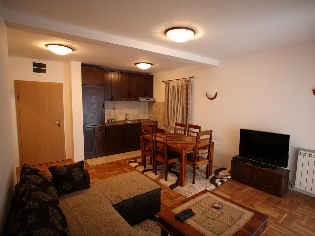 Family Apartments Жабляк Номер фото