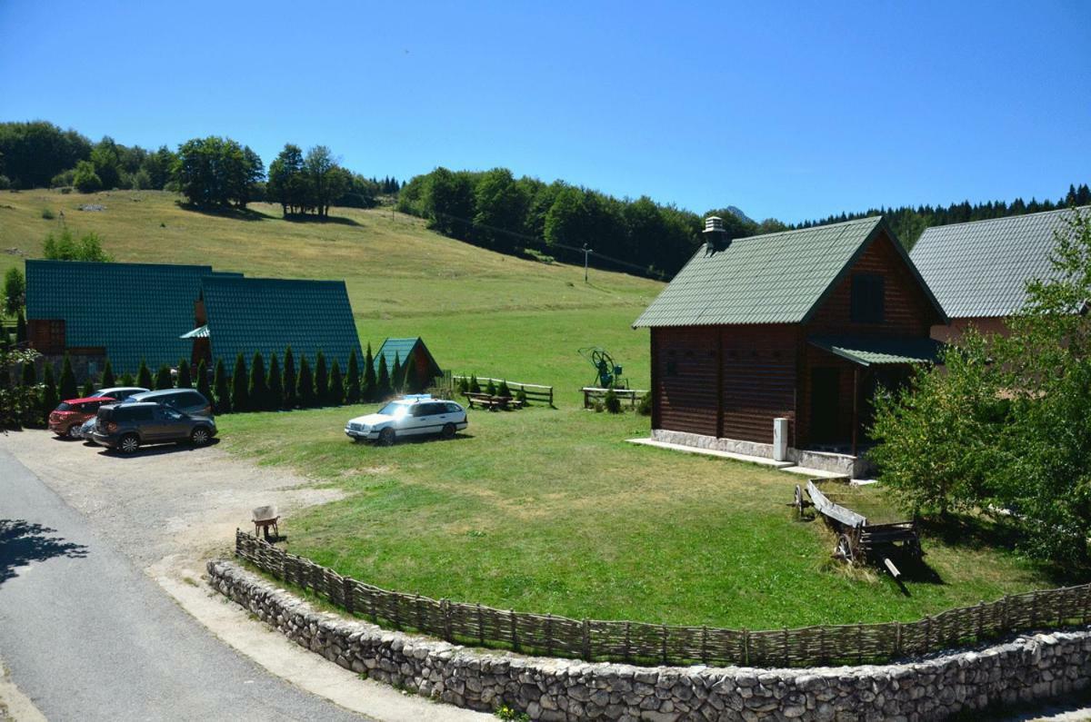 Family Apartments Жабляк Экстерьер фото